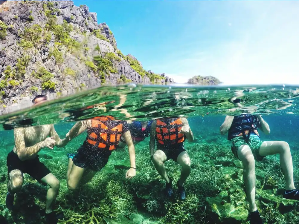 Group-Snorkeling half-day Daymaniyat Island Tour